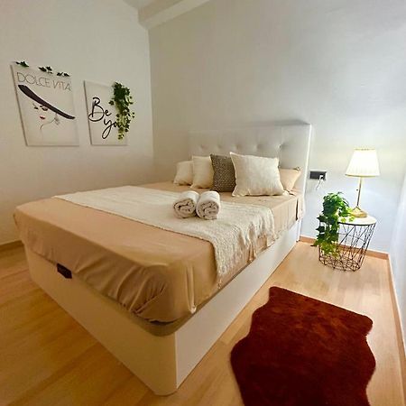 Room Con Bano Privado Sagrada Familia Barcelona Zewnętrze zdjęcie